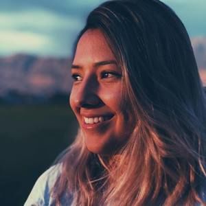 Meet your Posher, Viv